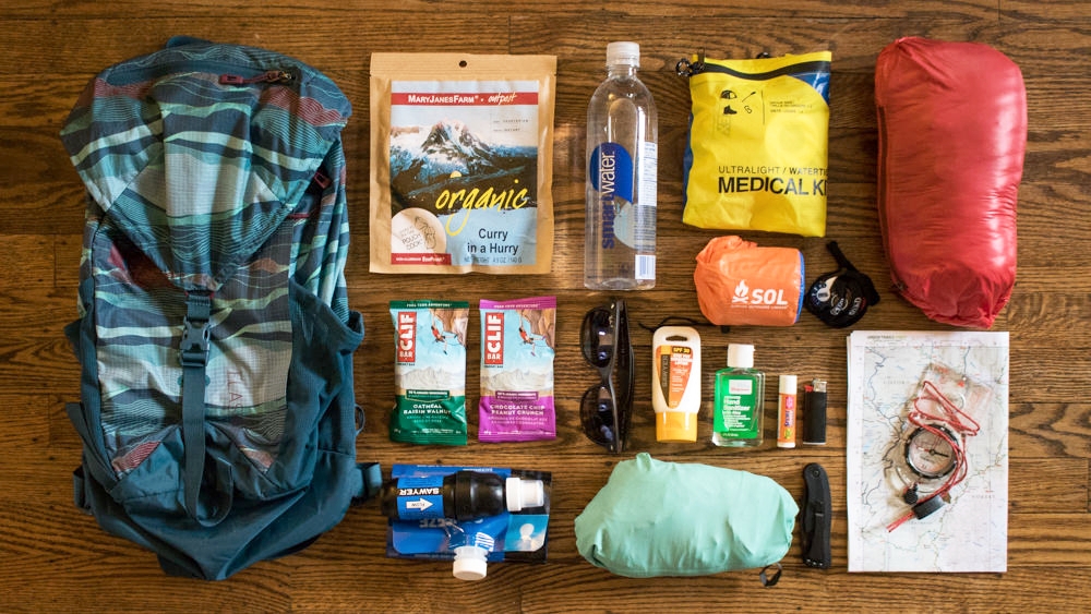 10 Things You Should Bring On Every Day Hike