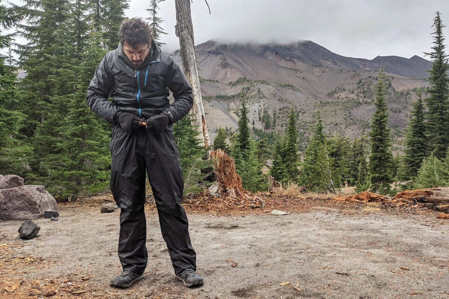 Best Cold Weather Hiking Clothes At REI