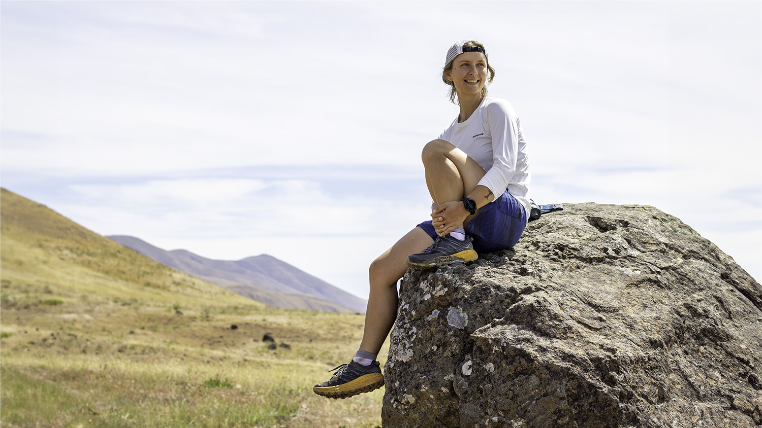 What to Wear Hiking: A Women's Guide to Outdoor Apparel – Bearfoot