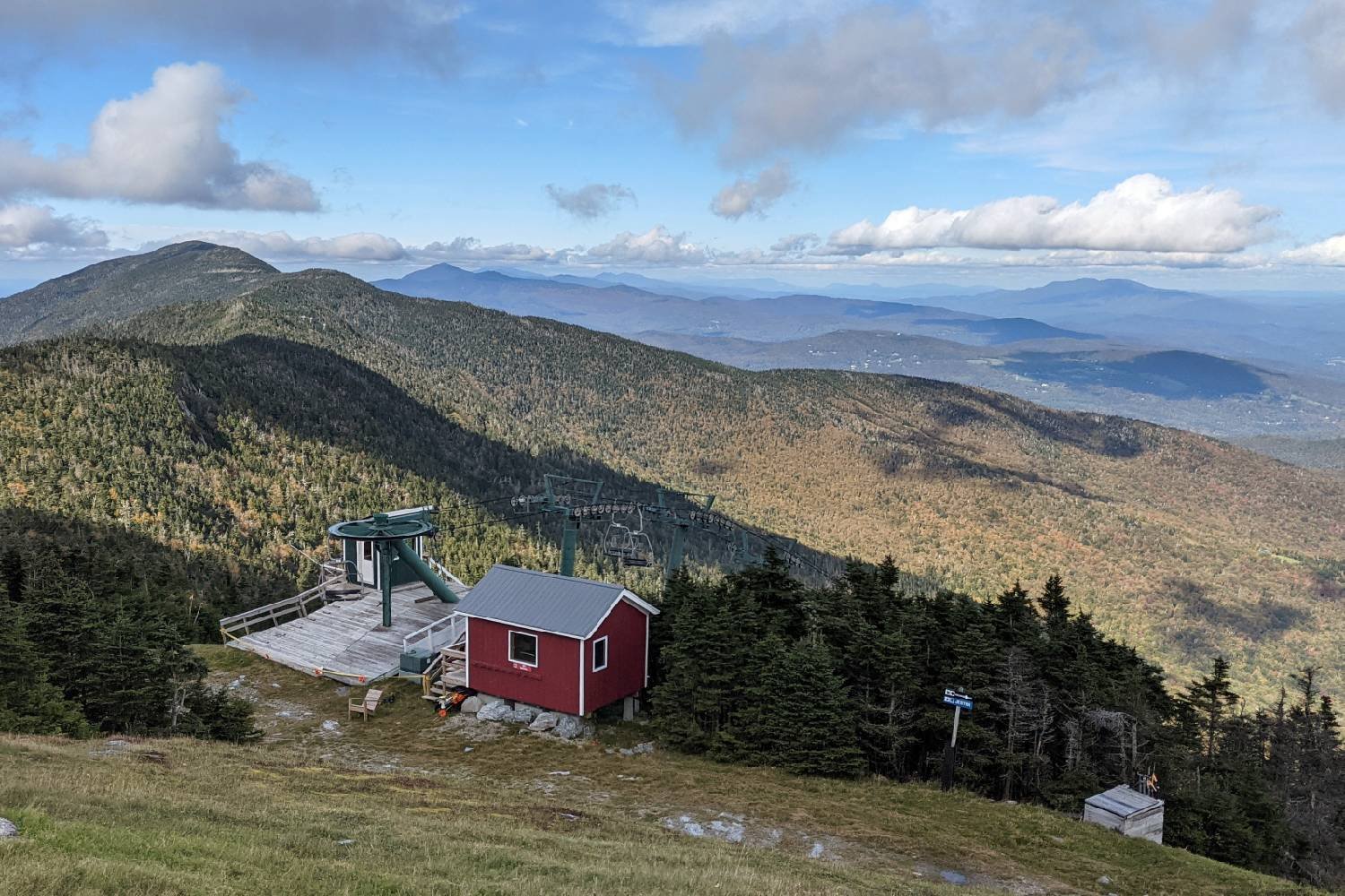 A view of the top of a chairlift in the summer on the long trail in vermont. 