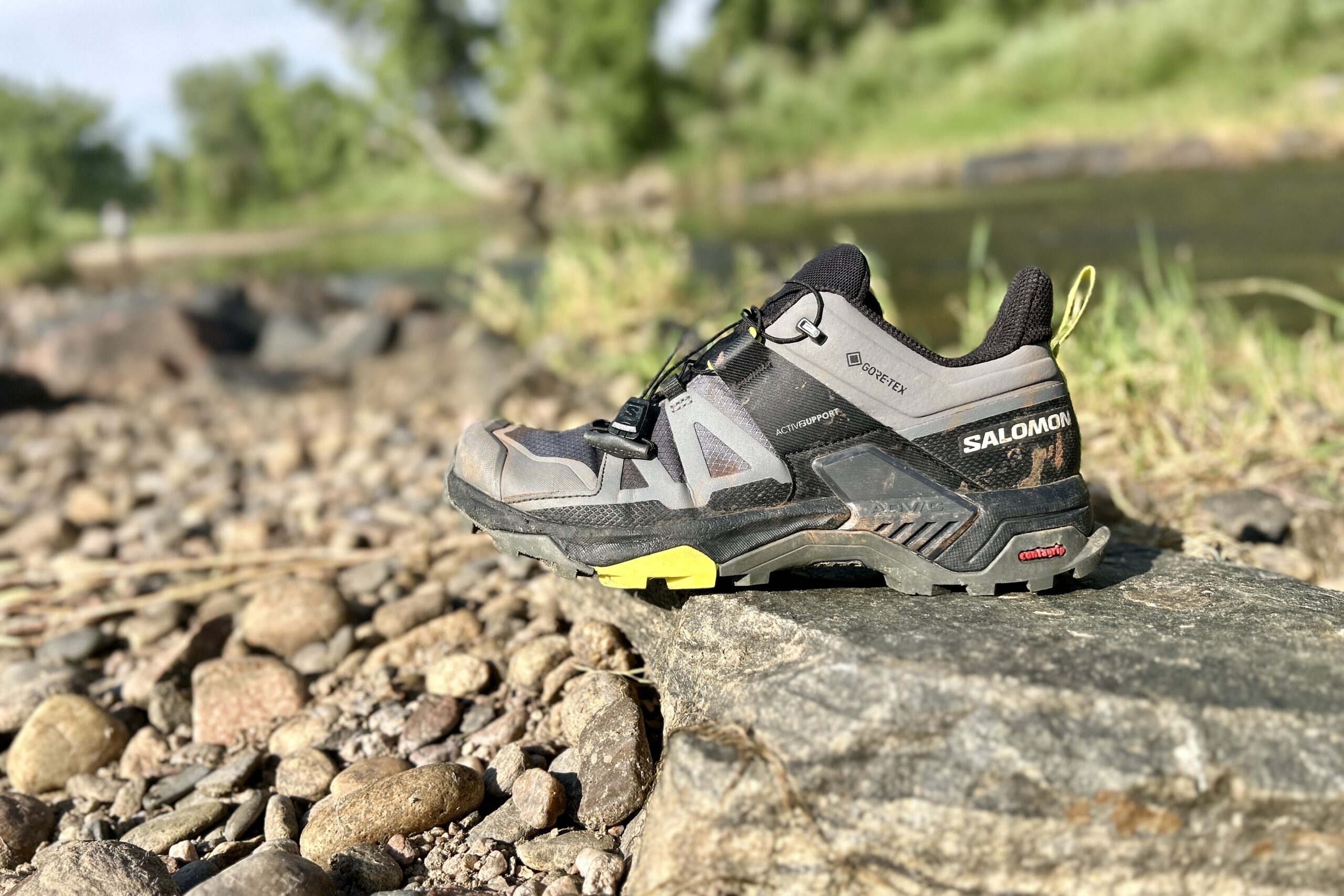 A close up side-profile shot of the Salomon Ultra GTX 4 hiking shoes.