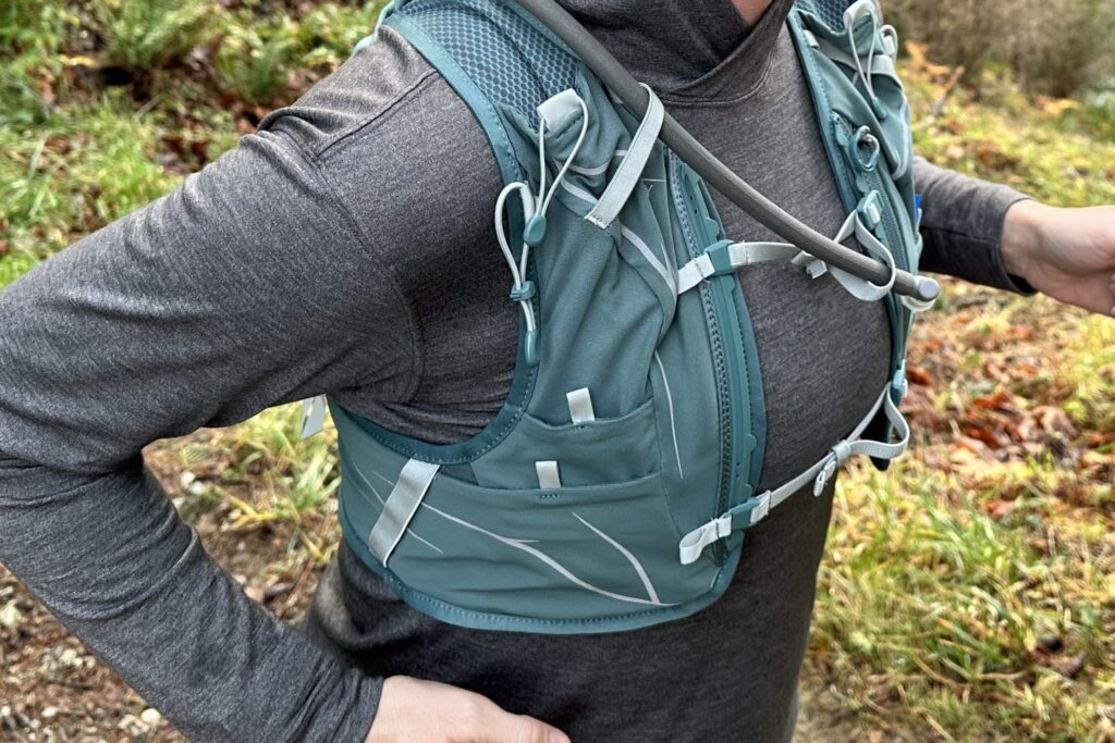 Close up of a runner wearing the Osprey Dyna 6 Hydration Vest