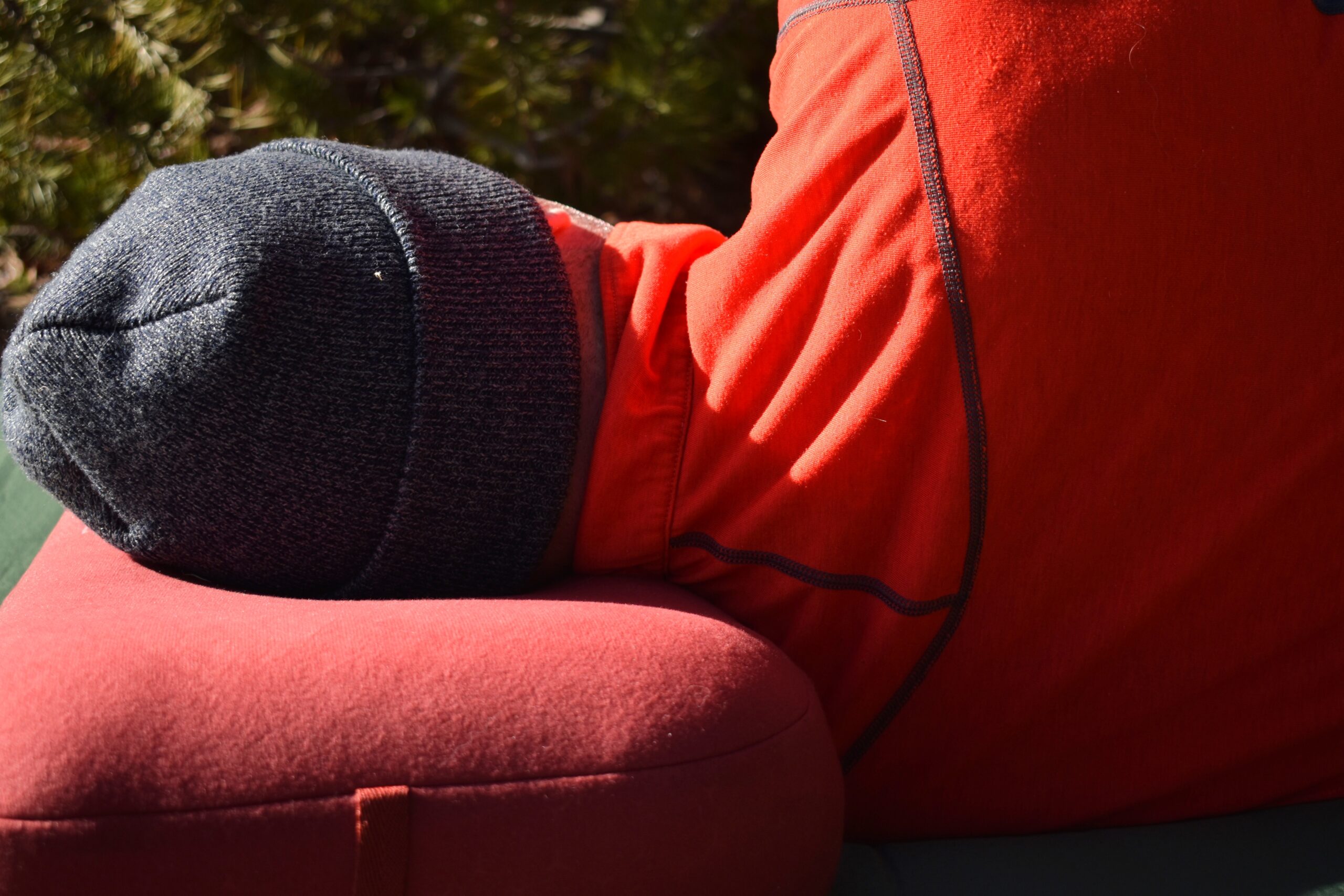 The author's head and neck are aligned while sleeping on his side on the Exped Mega Pillow