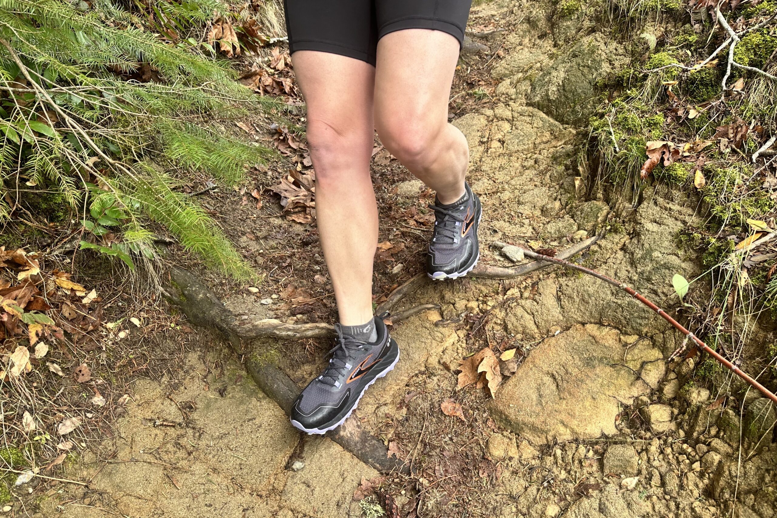 Brooks Women's Cascadia 18 shoes close up on trail