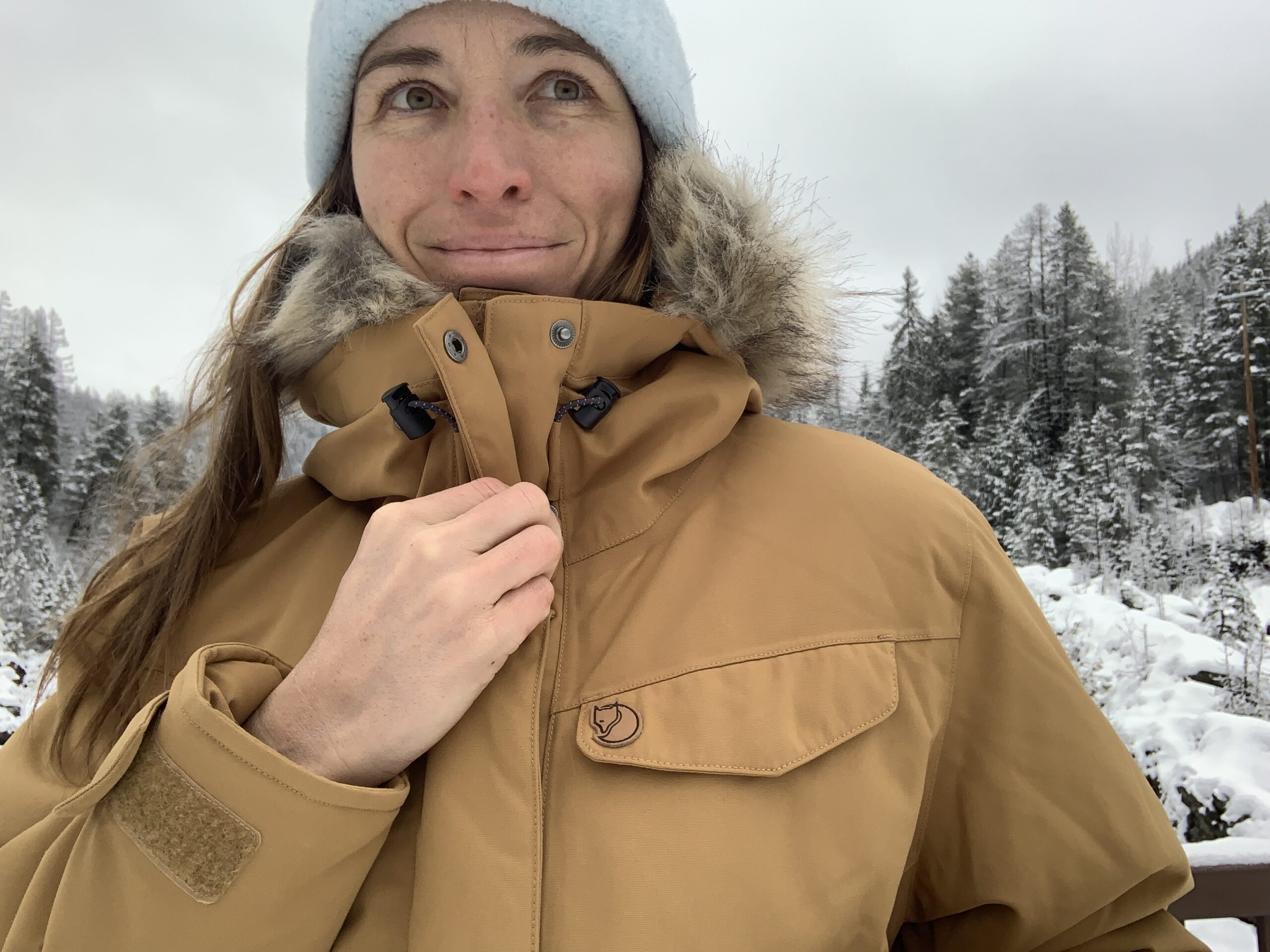 a close up of the chest and neck on the fjallraven nuuk parka