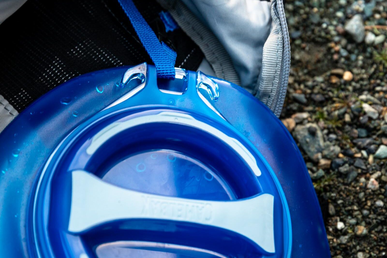 Details of CamelBak H.A.W.G. Pro 20 100oz - close up of the hydration bladder and its attachment to the pack