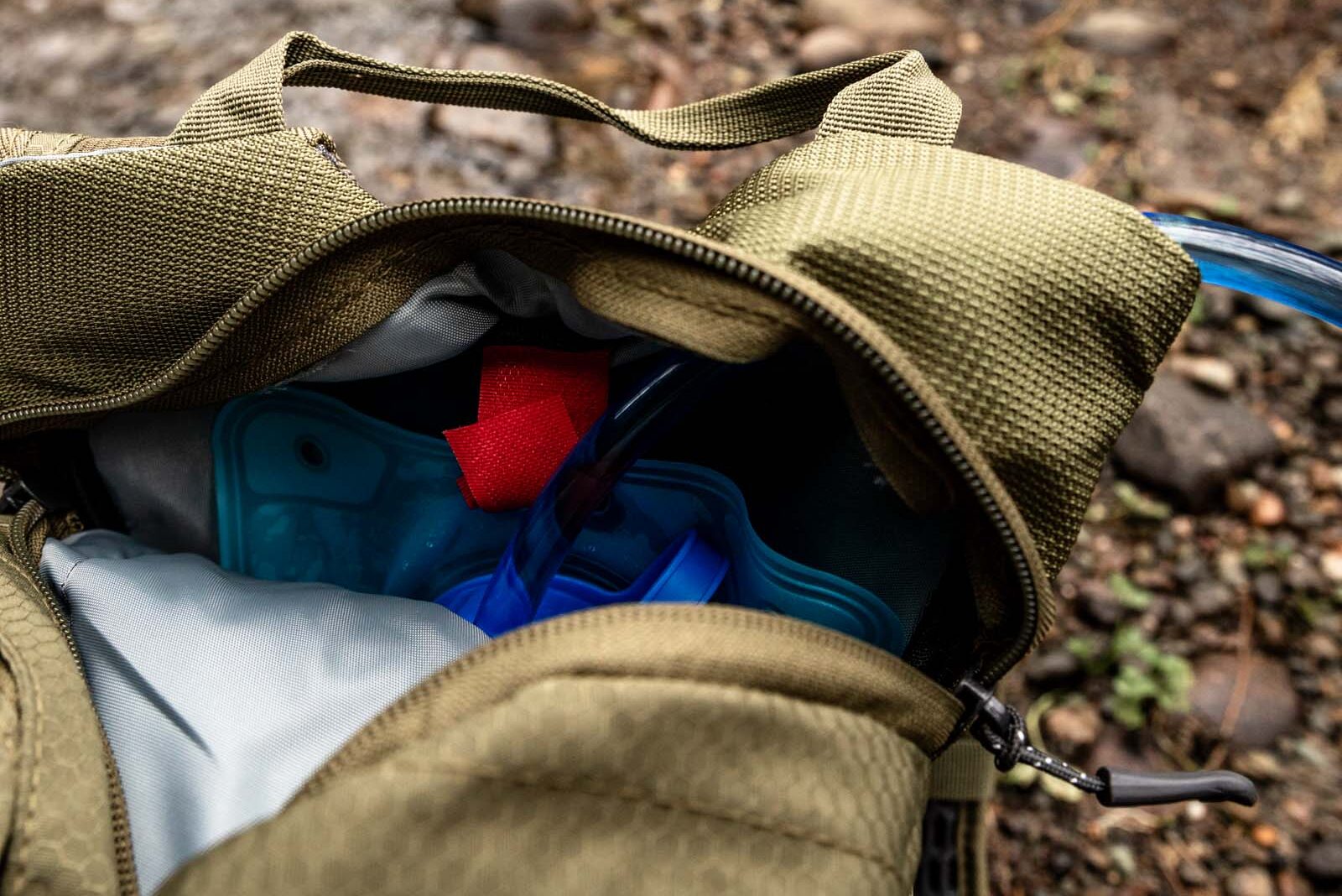 Details of TETON Sports Oasis 18L Hydration Pack - Hydration bladder is connected to the velcro hang system of the pack