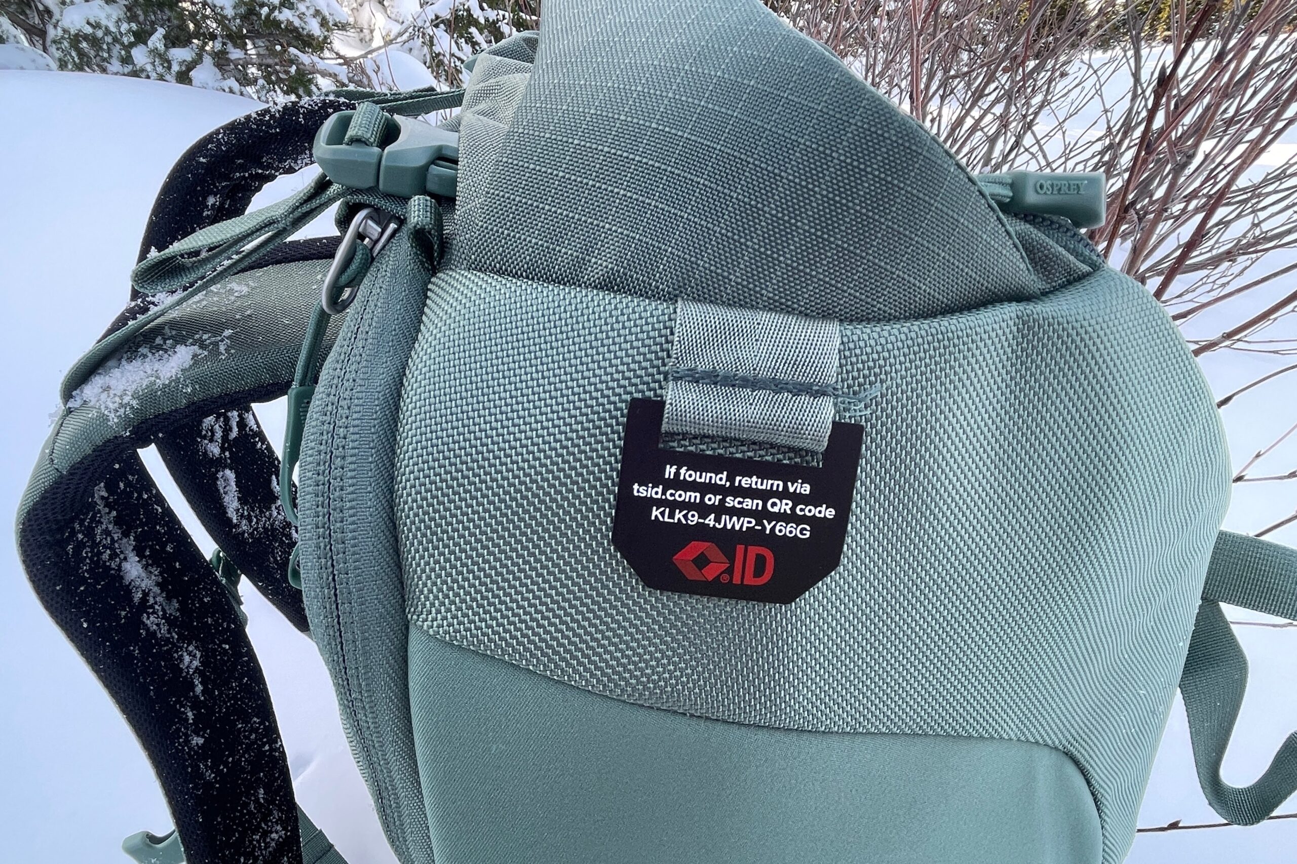 A closeup of the TSID tag of a backpack.